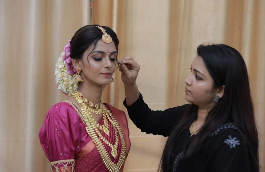 DREAM LAND BRIDAL STUDIO KAKKAVAYAL